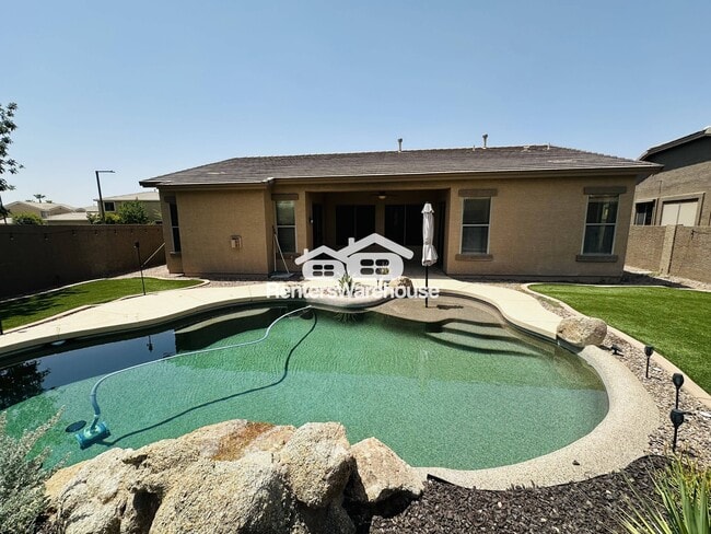 Foto del edificio - 16669 N 173rd Ave