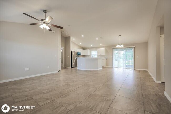 Foto del edificio - 947 Grafton St, Lehigh Acres, FL 33974