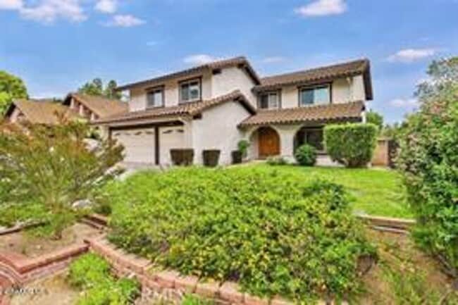 Building Photo - Tucked away on a quiet cul-de-sac in desirable Newbury Park 5+3 home