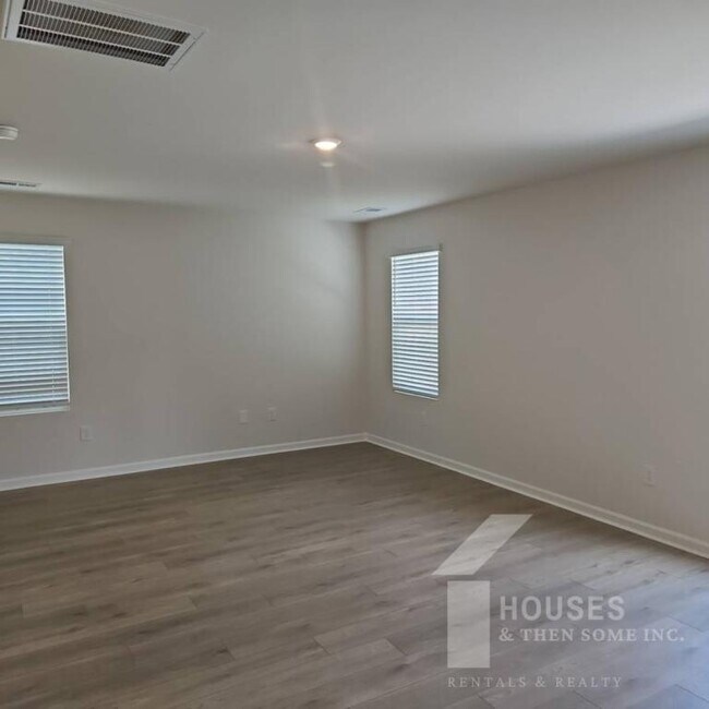 Foto del edificio - 338 Prosperity Ln