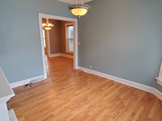 Foto del edificio - Historic eastside townhome