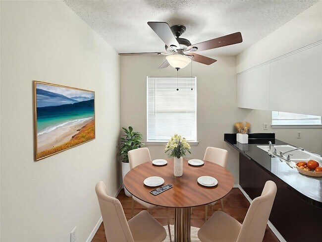 Foto del edificio - 4811 Live Oak St