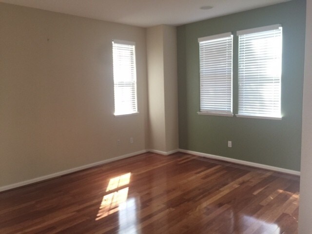 Building Photo - 7040 Alder Creek Rd