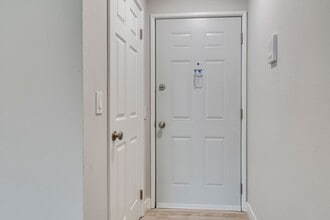 Interior Photo - Arbor Arms Apartments