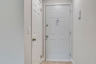 Interior Photo - Arbor Arms Apartments