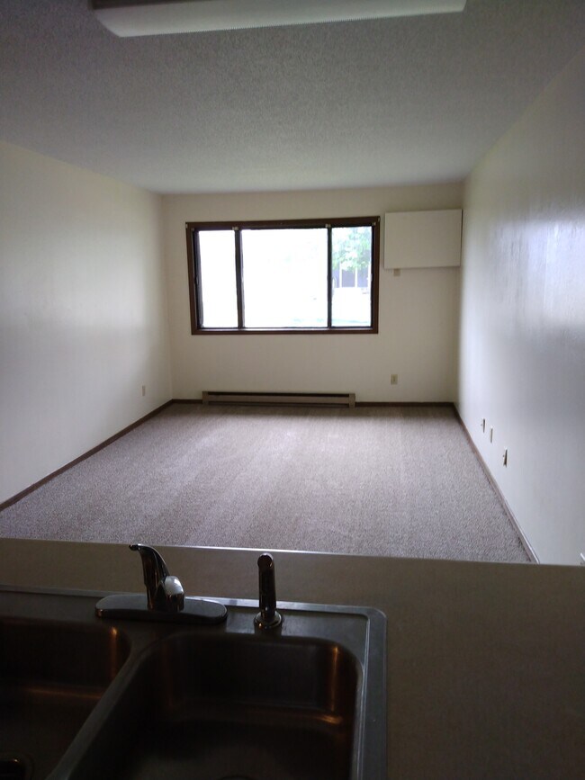 Living Room - 520 St Johns St