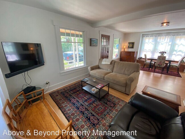 Building Photo - 2 br, 2 bath House - 319 N Grand Ave