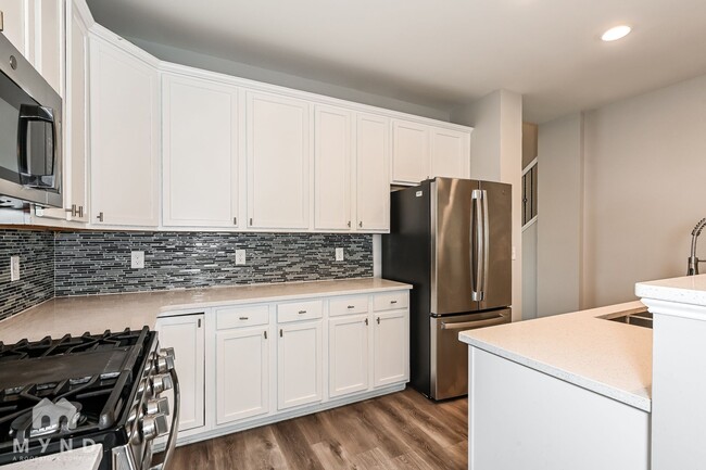 Building Photo - 575 Briarhurst Ct