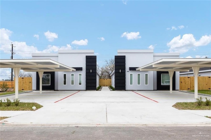 Foto principal - 428 Medina Drive Service Rd