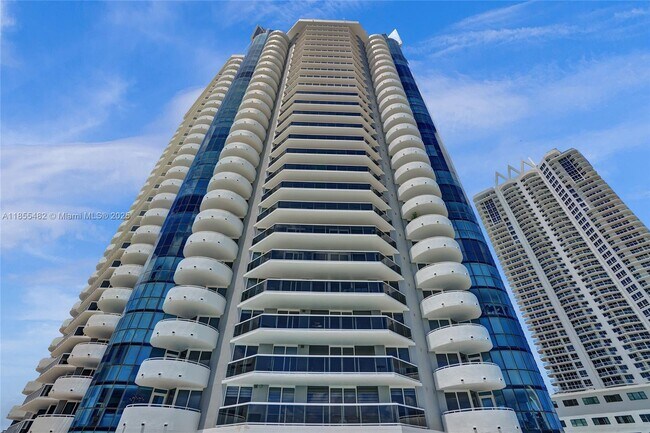Building Photo - 6301 Collins Ave