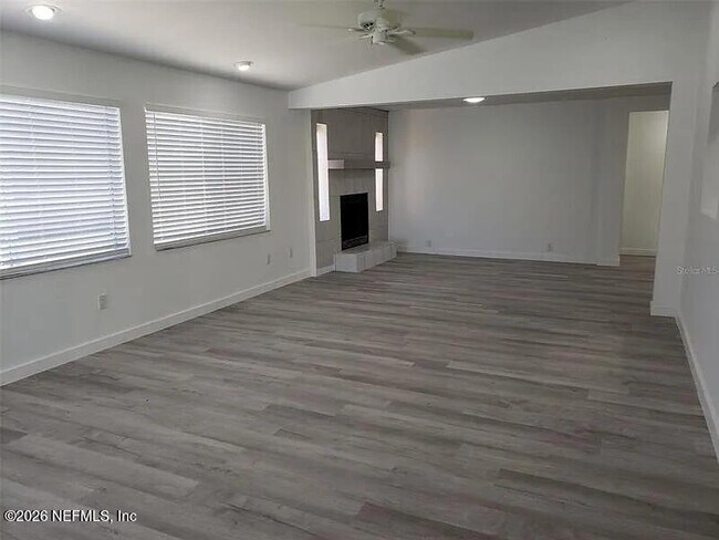 Foto del edificio - 2 Cheyenne Ct