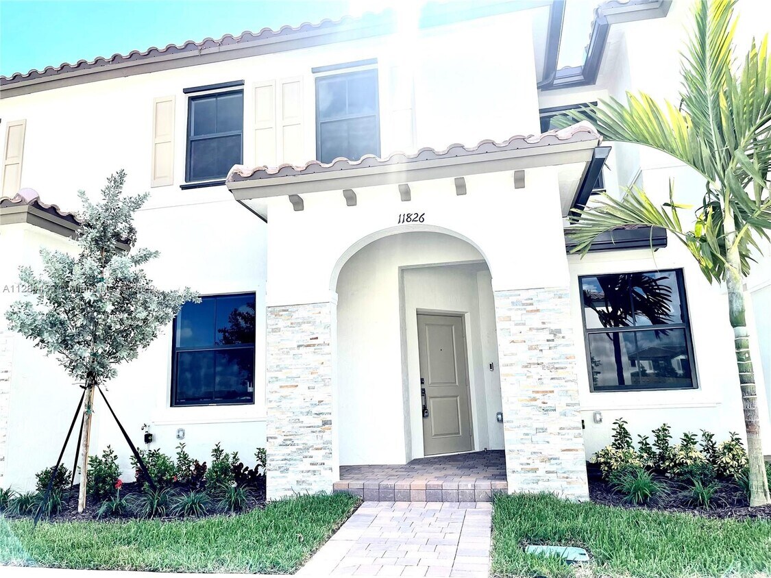 11826 SW 246 Terrace, Princeton, FL 33032 Townhome Rentals in