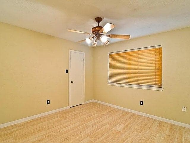 Photo - 4920 Aventura Blvd House