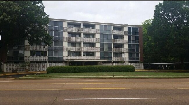 Foto del edificio - 3080 Walnut Grove Rd