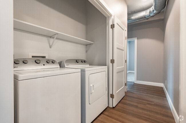 2BR, 2BA - The Elements, LLC