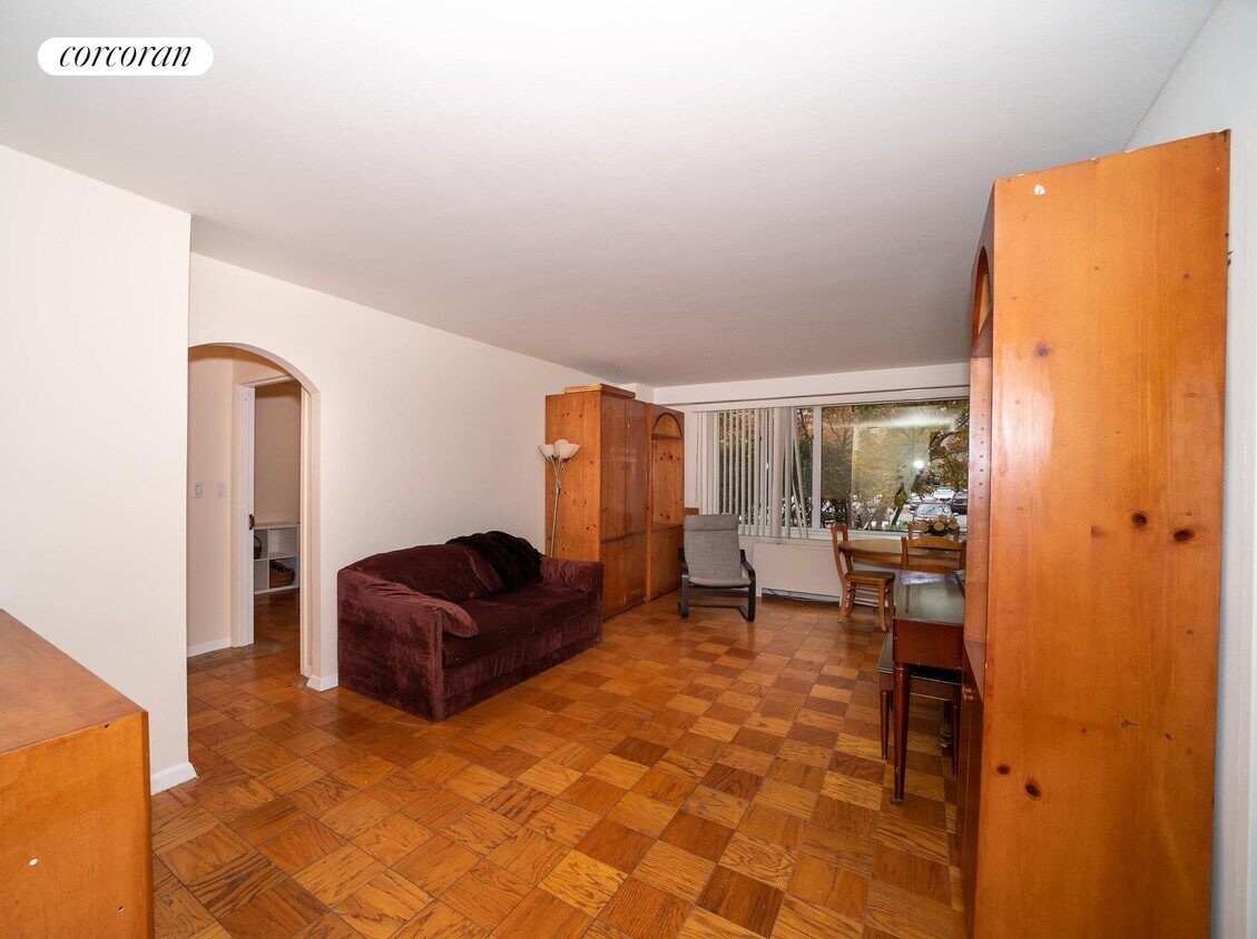 392 Central Park West Unit 1K, New York, NY 10025 Room for Rent in New York, NY