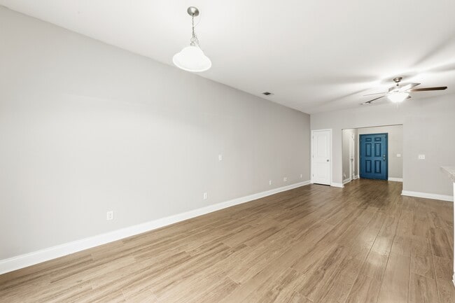 Foto del edificio - 240 Canyon Oak Loop