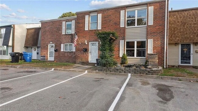 Foto del edificio - 1072 Level Green Blvd