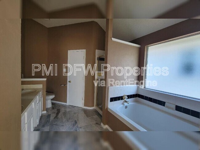 Foto del edificio - 822 Kipling Dr