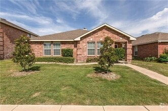 Building Photo - 1724 Honey Creek Ln