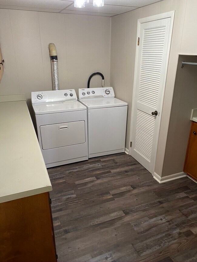 Foto del edificio - 1726 Sharpton Rd NE