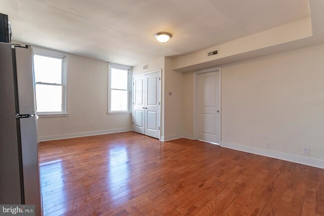 Building Photo - 1200 Point Breeze Ave