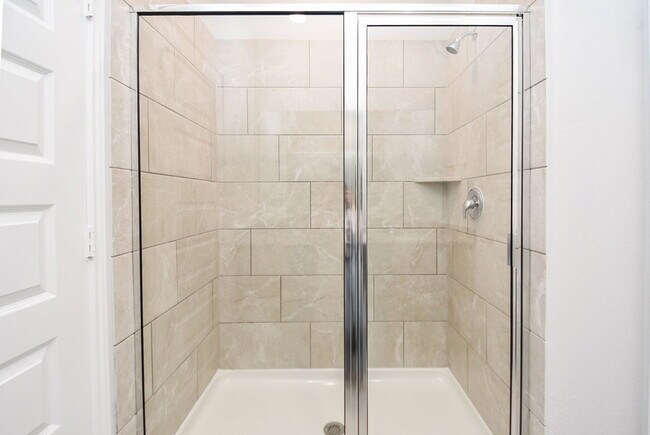 Foto del edificio - 8319 Bristlecone Pne Wy