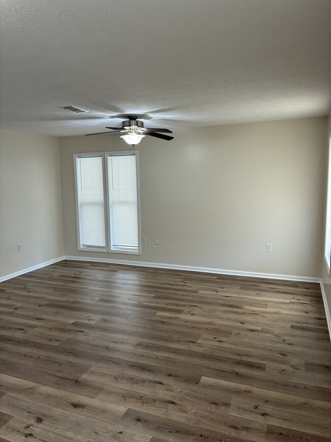 Building Photo - 6186 W Grenada St