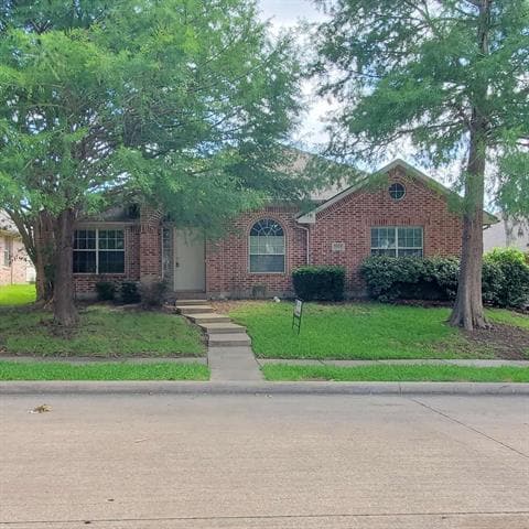 Foto principal - 2925 Deer Ridge Dr