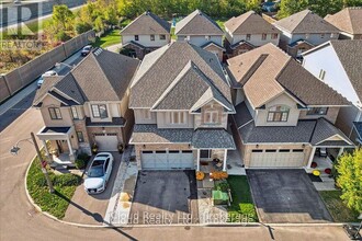 Building Photo - 136 Dunrobin Ln