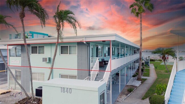 Foto del edificio - 1840 Shore Dr S