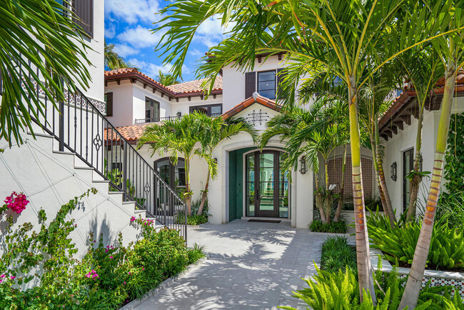 Foto del edificio - 1535 N Ocean Blvd