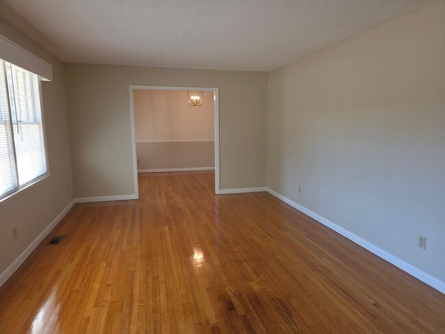 Building Photo - ORANGEBURG