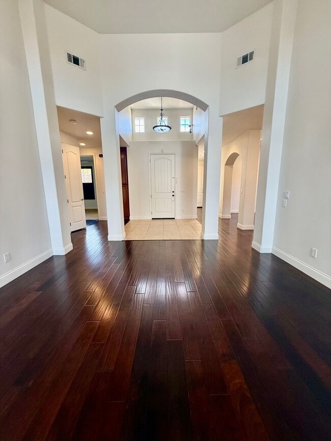 Building Photo - Luxury 4 Bedroom 3 Bath single family home located in the prestigious community of Del Oro