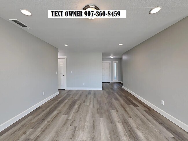 Building Photo - 6078 Kingwood Cir