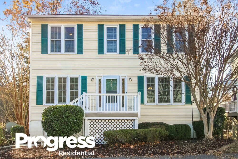 221 Guinevere Ct, WinstonSalem, NC 27104 House for Rent in Winston