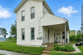 Building Photo - 1711 McLain St