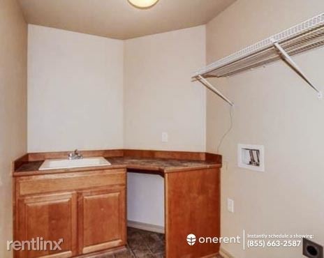 Building Photo - 5 br, 3.5 bath House - 21331 37th Avenue Se -