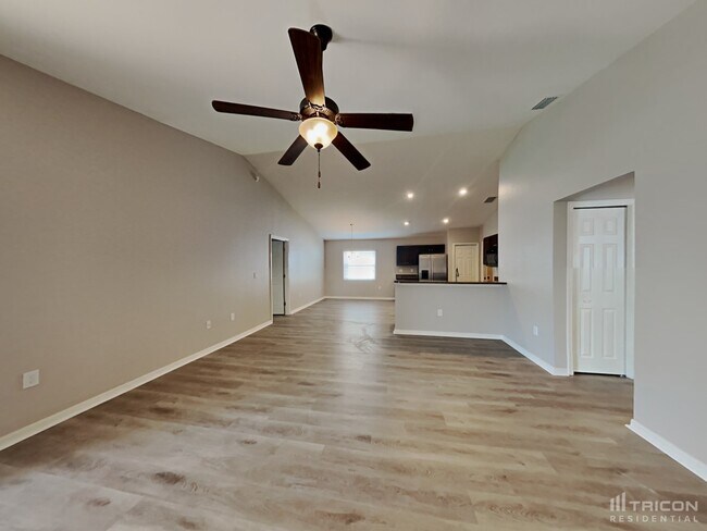 Foto del edificio - 3311 Mahogany Pointe Loop