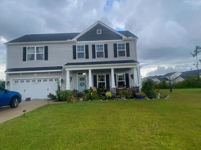 Foto del edificio - Beautifully furnished 3 bed 2.5 bath home in Leland