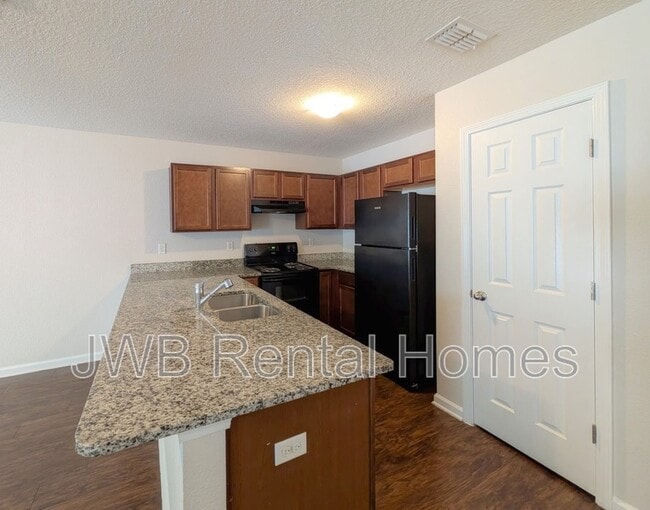 Building Photo - 7156 Timmerman Ln