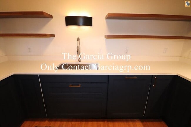 Photo - 2393 SW Park Pl Apartment