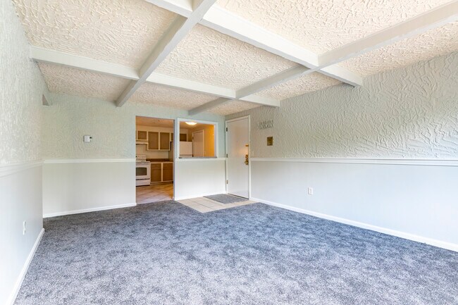 Building Photo - 35 Swanson Ct