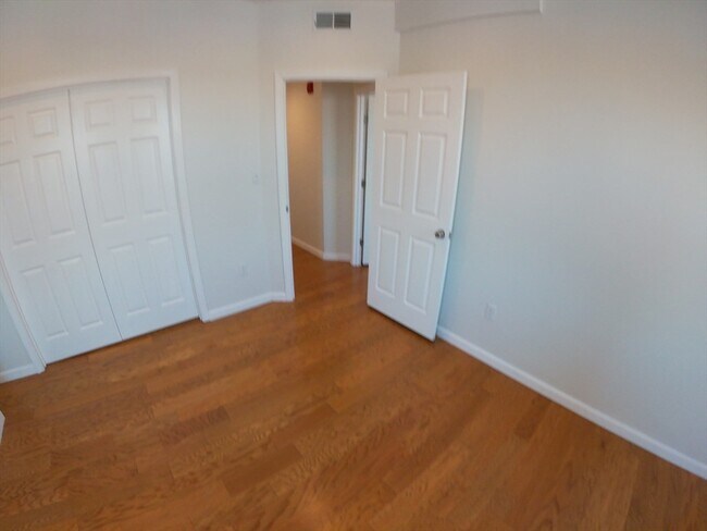 Building Photo - 608 Shawmut Ave