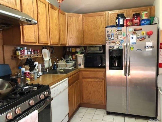 Foto del edificio - 82-173-173 Country Pointe Cir