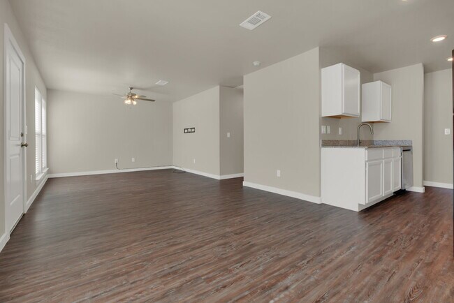 Foto del edificio - Wonderful 3 bed 2 bath 1 car garage in Harvest! Frenship School District!