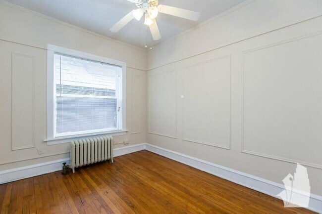 Building Photo - 0 bedroom in Chicago IL 60614