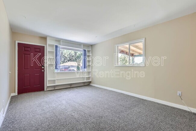 Foto del edificio - 991 Vaughn St
