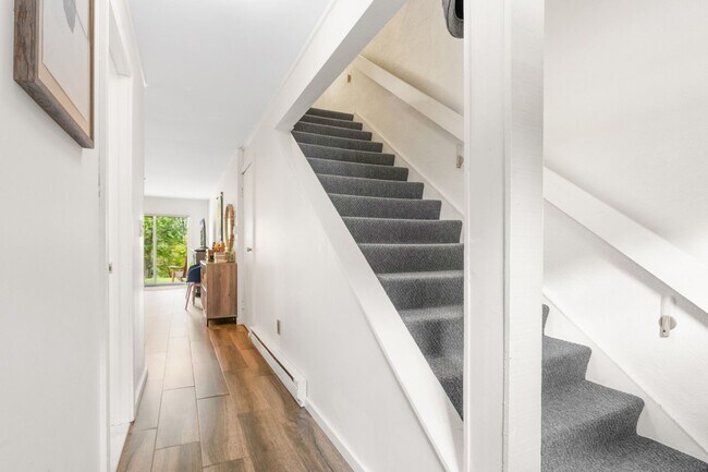 Foto del edificio - Charming 3BR House in Hunter