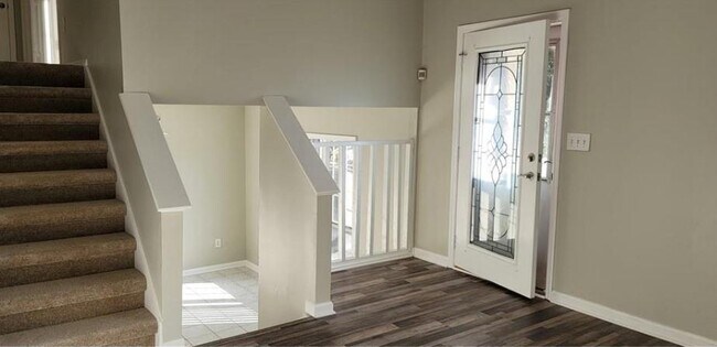 Foto del edificio - 3769 Laurel Green Way